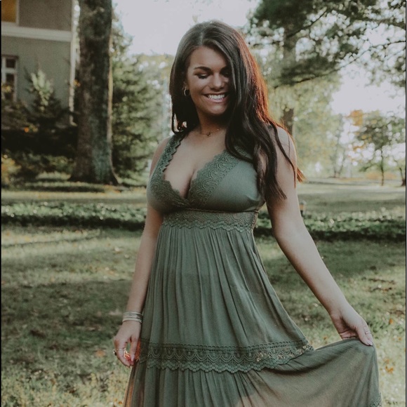 Meet your Posher, Natalie - Picture 4 of 4